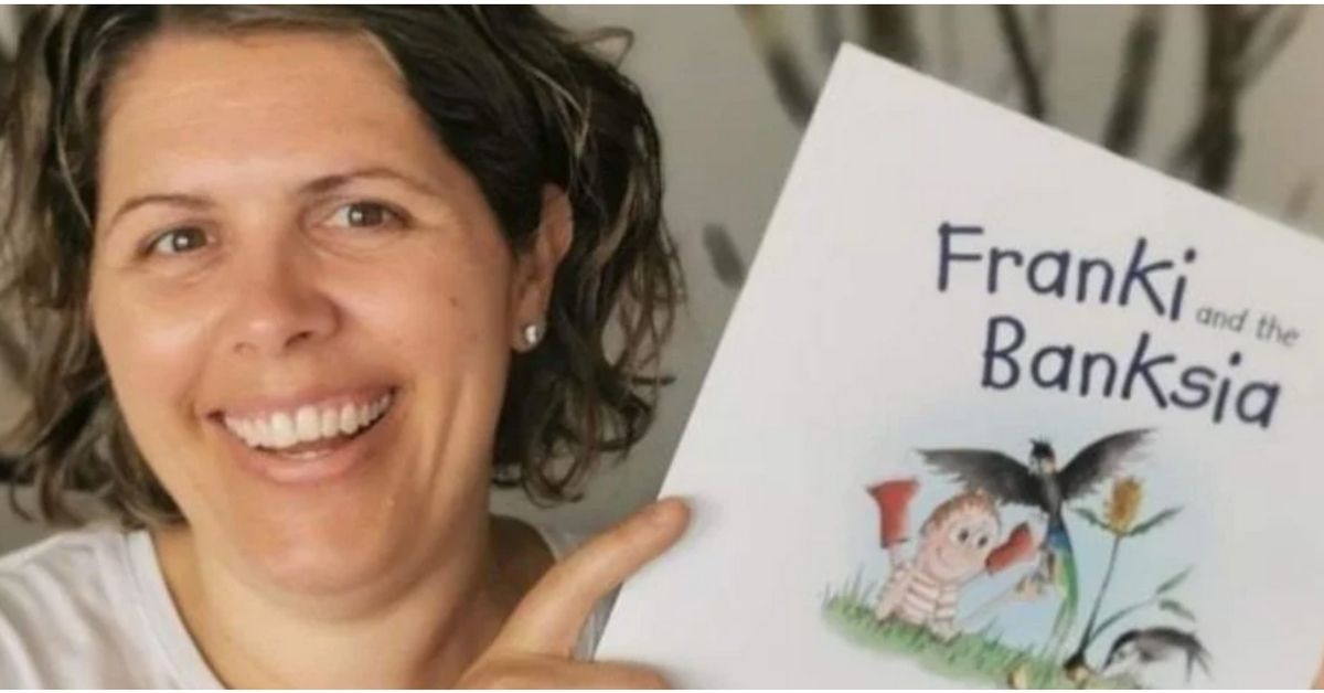 leanne murner holding her book franki and the banksia