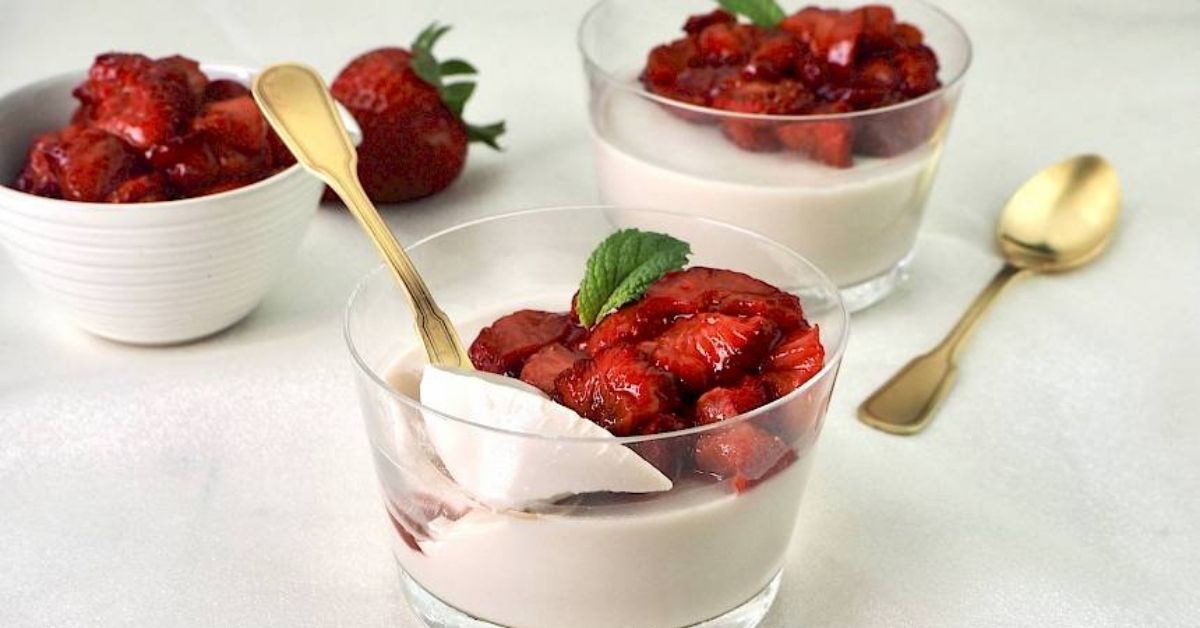 panna cotta with roasted strawberries