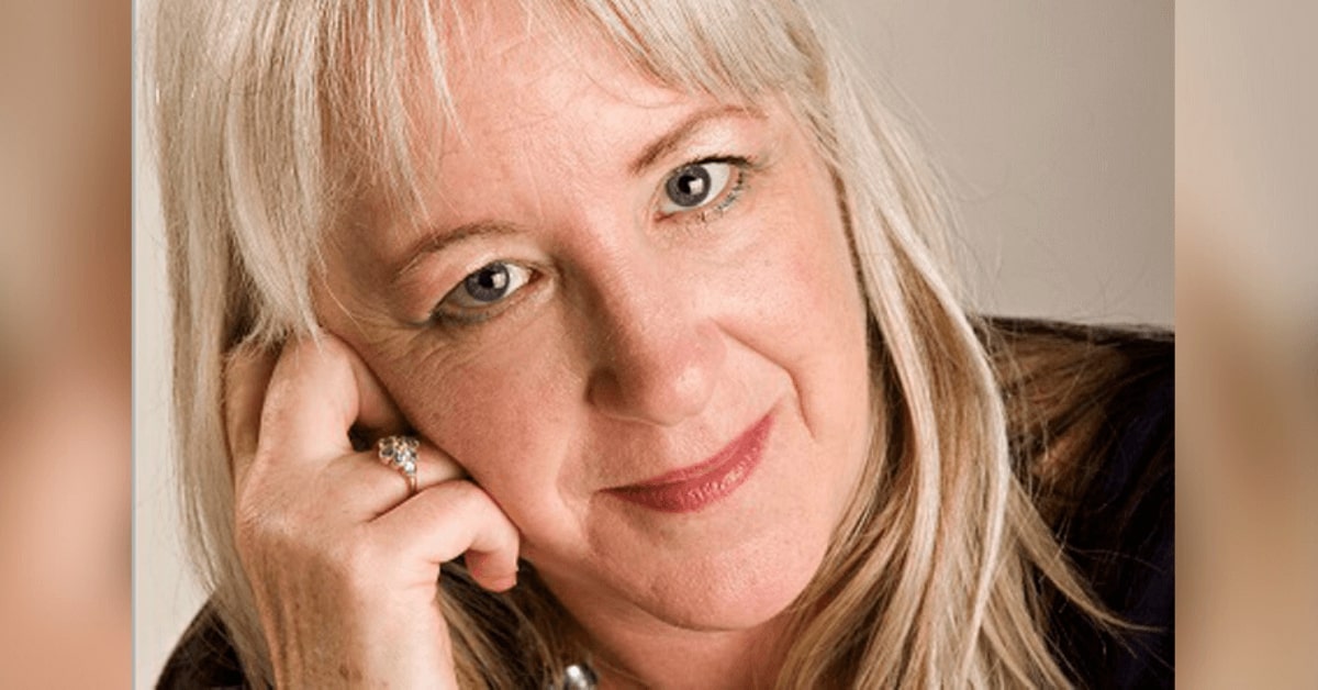 headshot of author Donna Ward