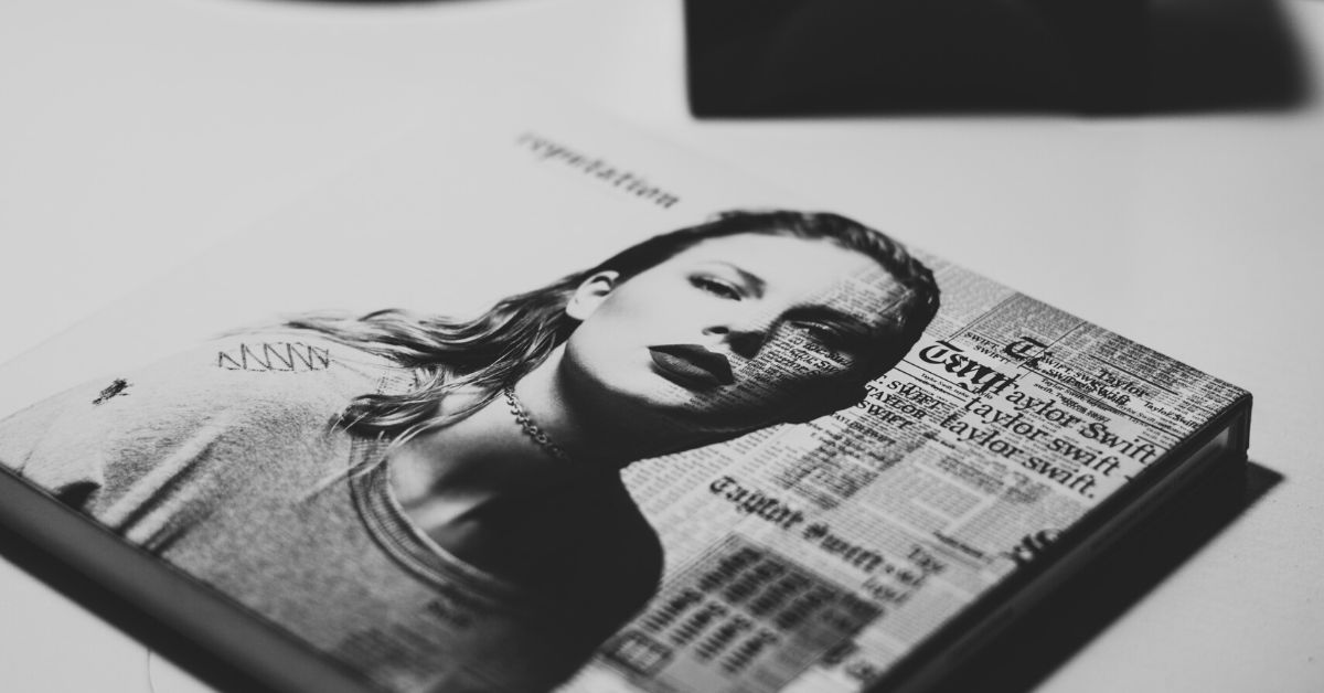 Taylor Swift CD Cover